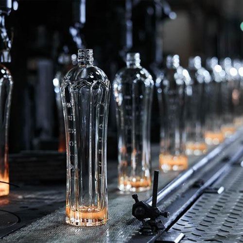 Bacardi minskar kolavtrycket från tillverkning av glasflaskor